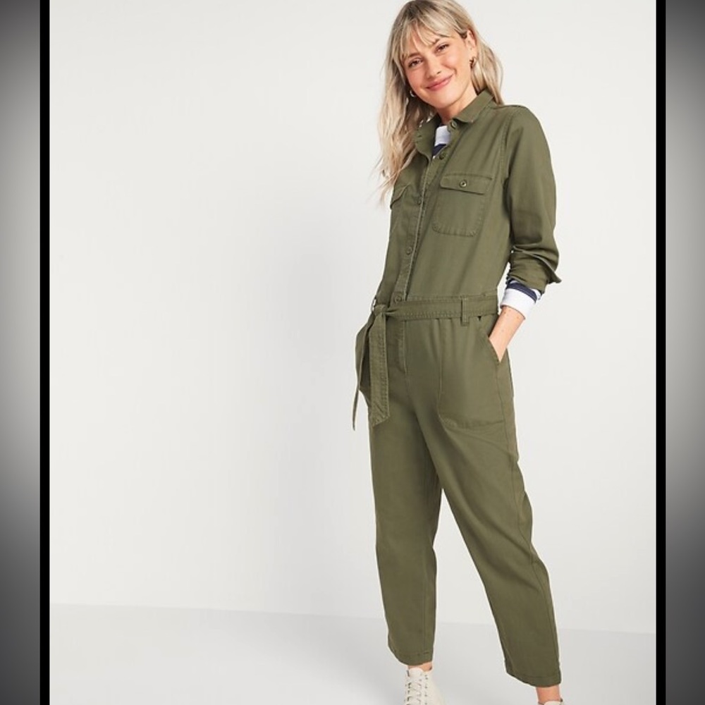 green utility jumper